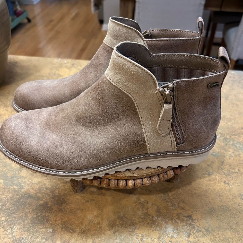 Skechers Arch Fit Mojave-Indefinate Ankle Boots - Picture 5 of 14